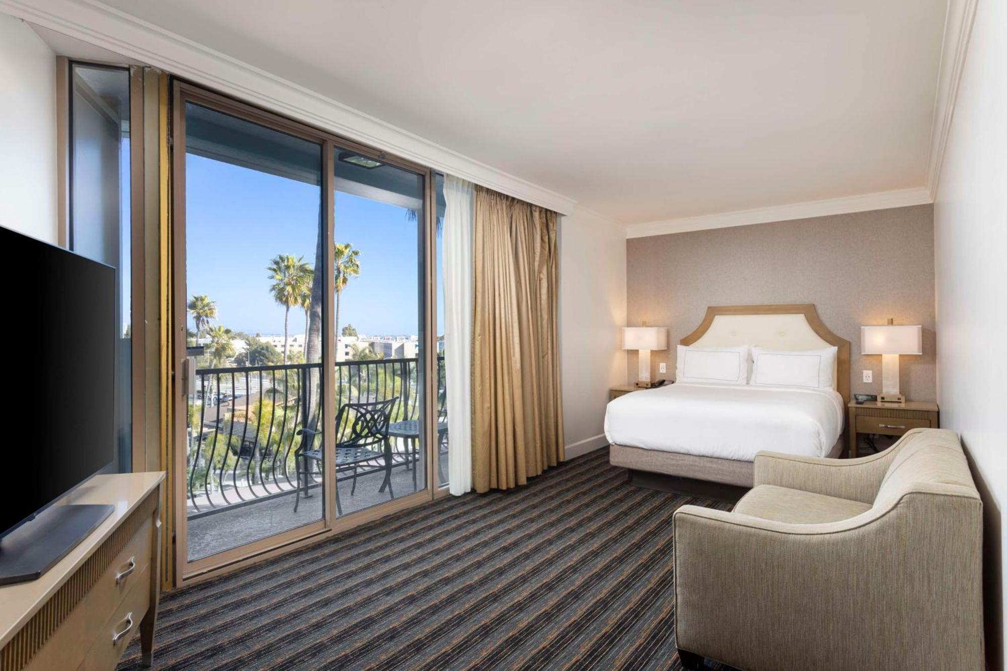 Doubletree By Hilton San Diego Bayside Exteriör bild