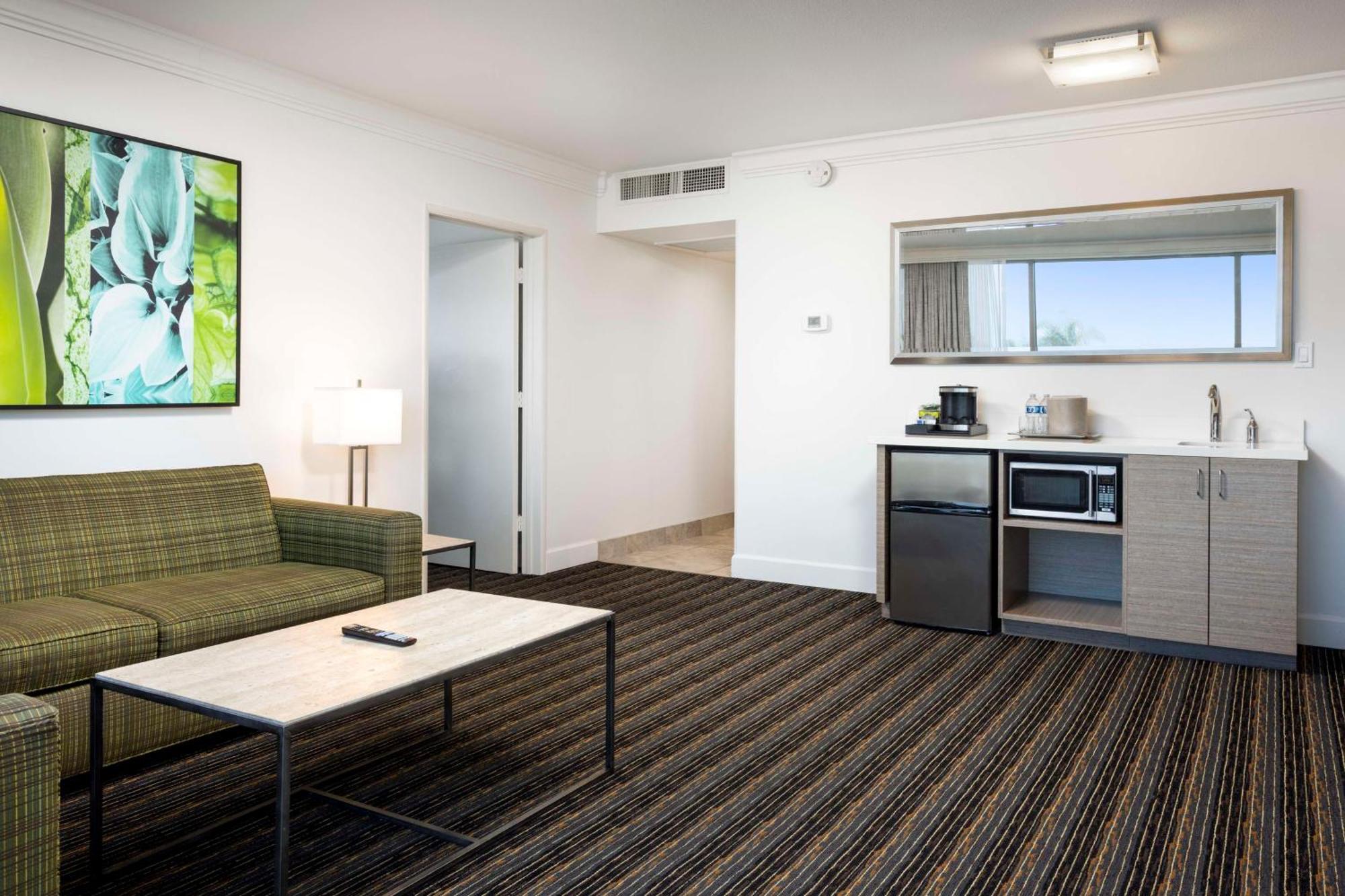 Doubletree By Hilton San Diego Bayside Exteriör bild