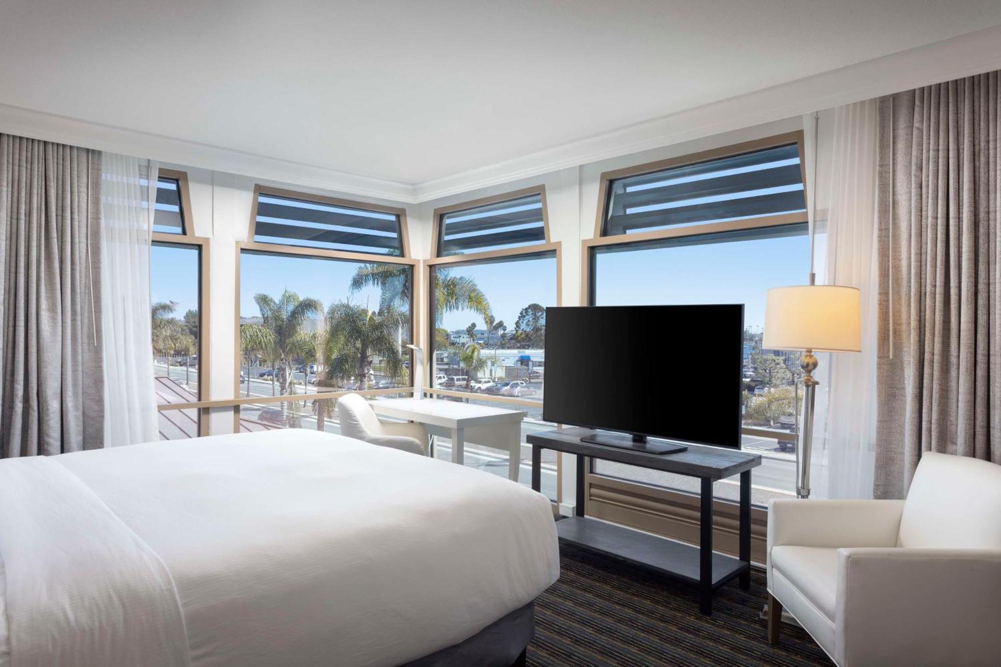 Doubletree By Hilton San Diego Bayside Exteriör bild