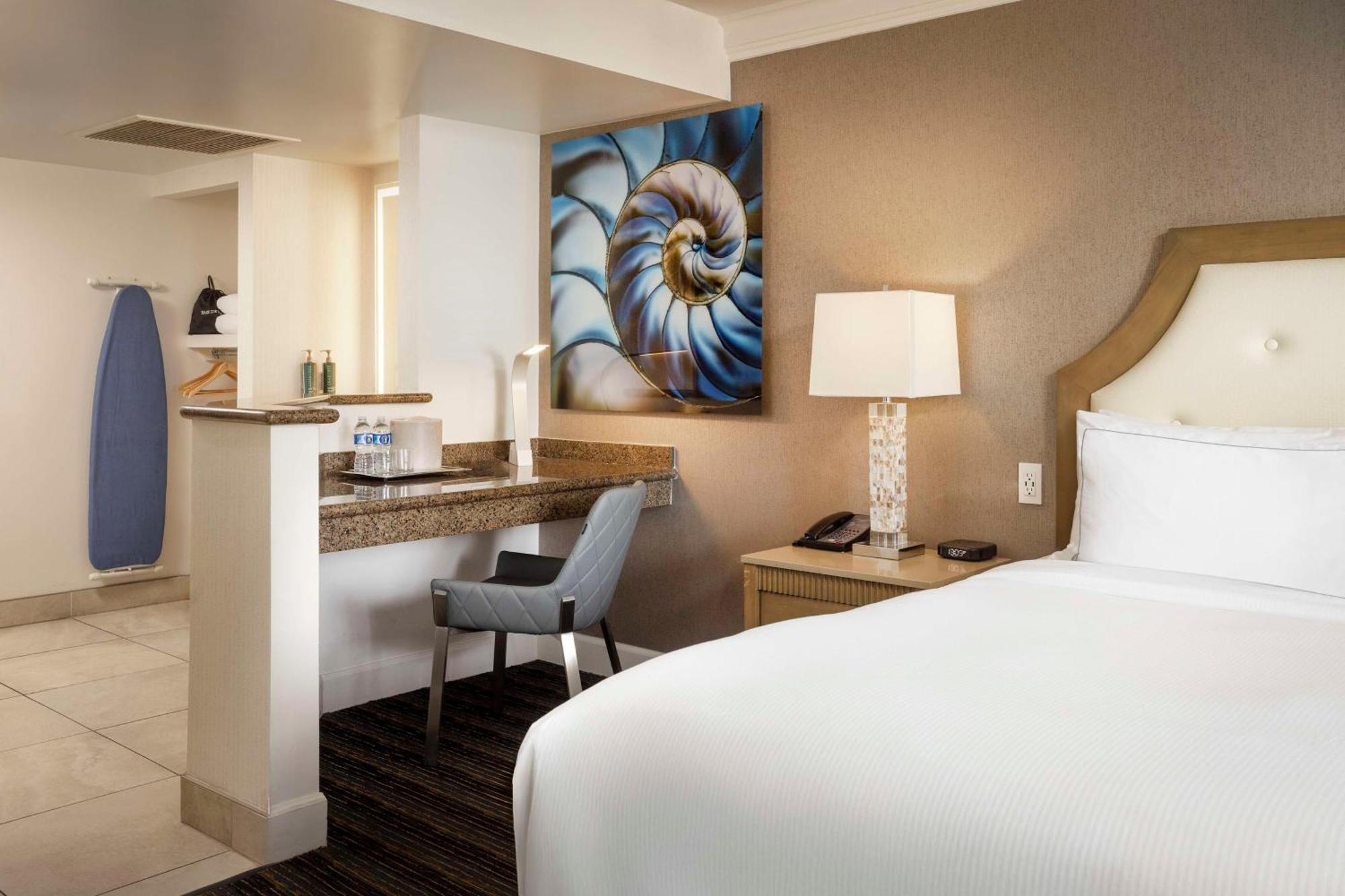 Doubletree By Hilton San Diego Bayside Exteriör bild